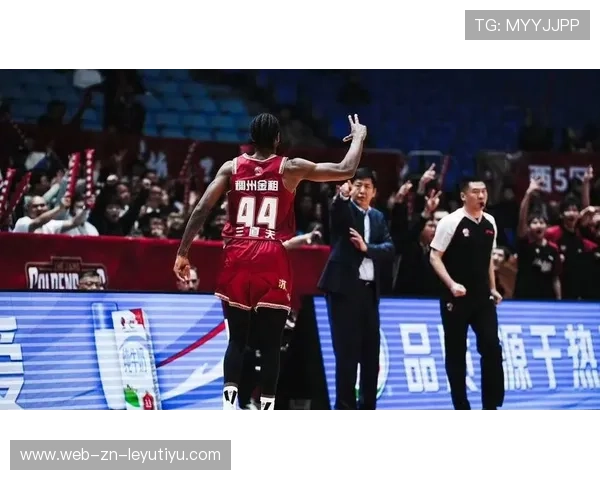 CBA浙江外线三分雨帮助球队夺冠希望