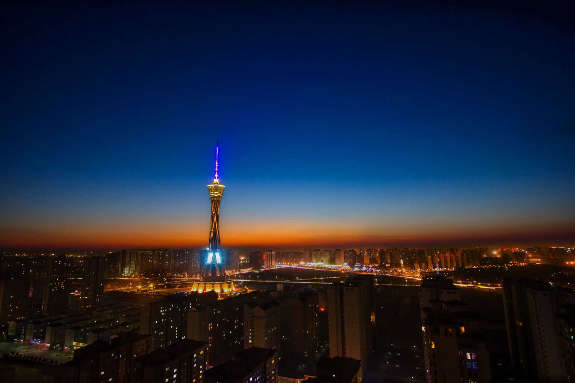 伊朗队战术纪律严明，亚洲强队地位稳固，伊朗足球队战绩